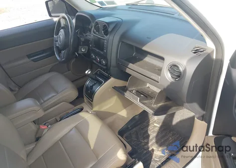 2016 Jeep Patriot High Altitude Edition z USA, uszkodzony, nr VIN 1C4NJRFB9GD724949